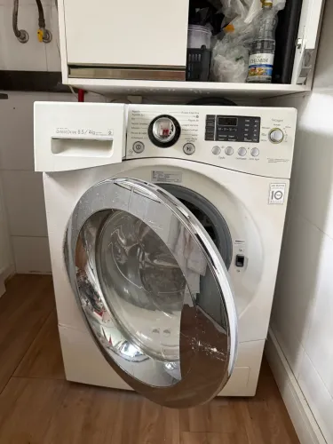 Máquina lavar e secar LG 8 kilos