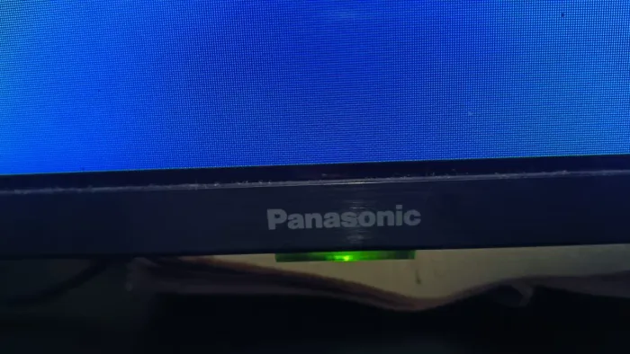 Tv Ismart 32 polegadas Panasonic nova vem 