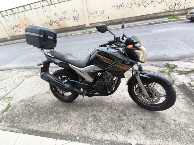 Fazer 250 ys