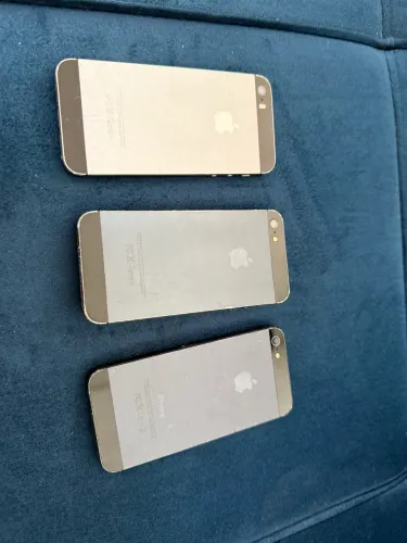 Celulares - 3 iPHONES APPLE 