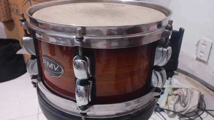 Caixa RMV 10 polegadas
