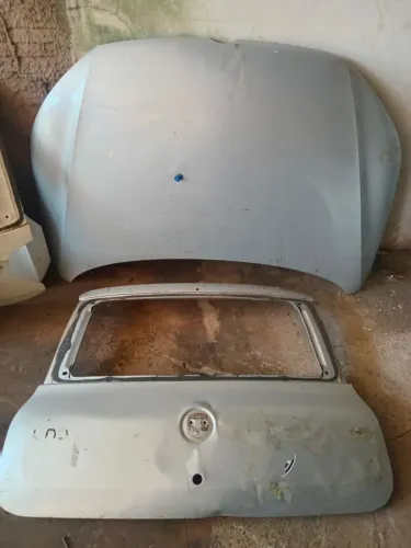 Tampa traseira Fiat uno vivace