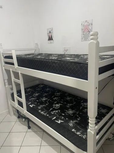 Vendo Beliche com colchões