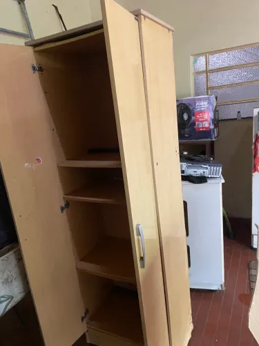 Armario multiuso em MDF