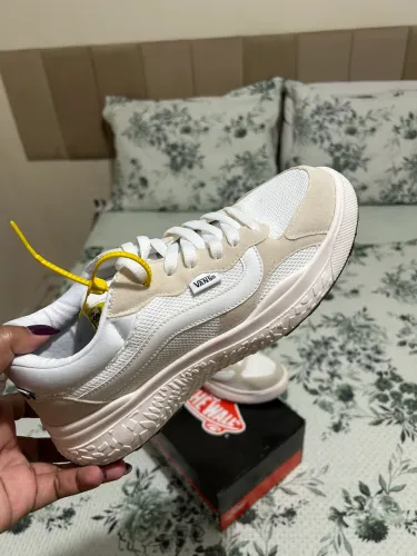 Vendo tenis vans novo