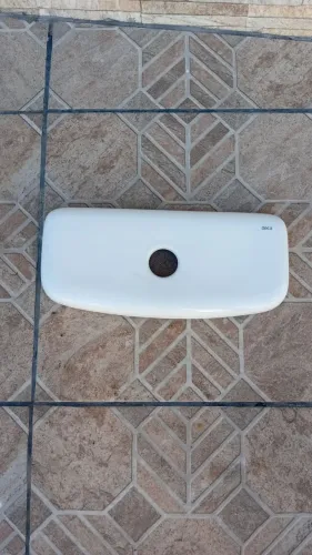 Tampa da caixa acoplada