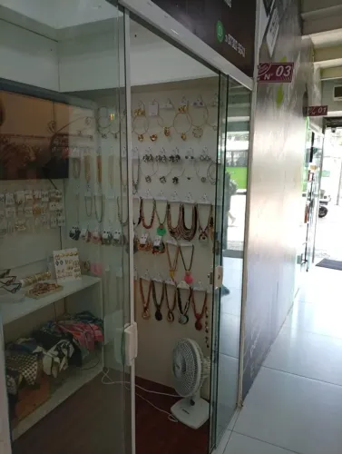 Locação de espaço comercial em galeria Tijucana sem burocracia!