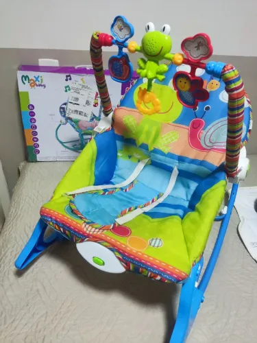 Cadeirinha de apoio massageadora