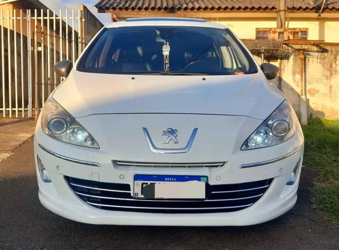 Peugeot 408 Sedan Griffe 1.6 Turbo 16V 4P Aut. 2014
