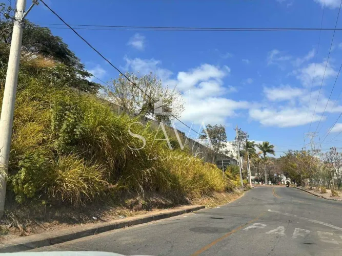 Terreno à venda com 453 m² no Santa Lúcia