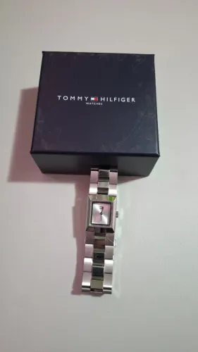 Relógio Tommy Hilfiger - Em Ótimo Estado