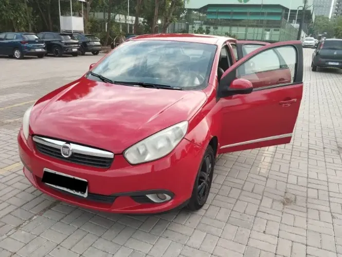 Fiat Grand Siena Attrac. 1.4 EVO F.flex 8V 2013