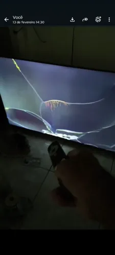 TV SEMP TCL 55 POLEGADAS, TELA TRINCADA