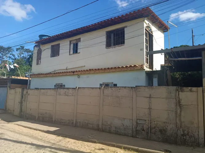 Vendo está casa ou troco