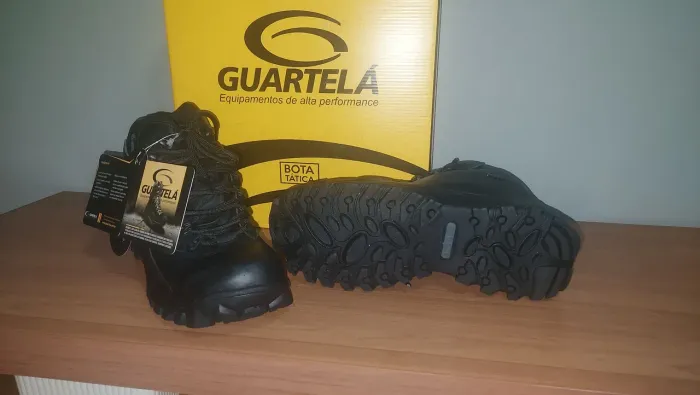 Bota Tática