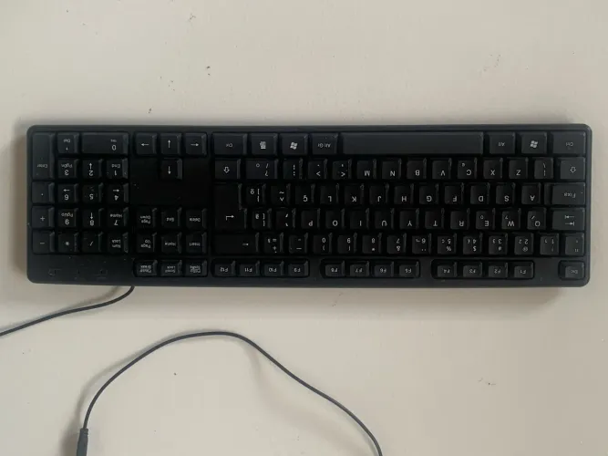 Teclado Usb Com Fio Dgx Padrão Abnt2 Silencioso Ergonômico Preto Com Cabo Usb Escritorio
