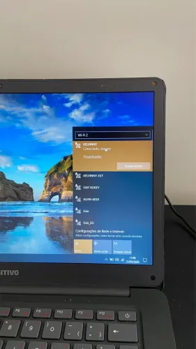 Notebook positivo para estudo, trabalho e visualização de filmes e video