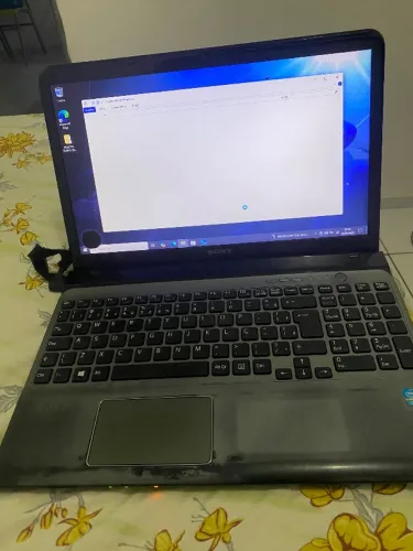 Notbook Sony vaio itelcore i3