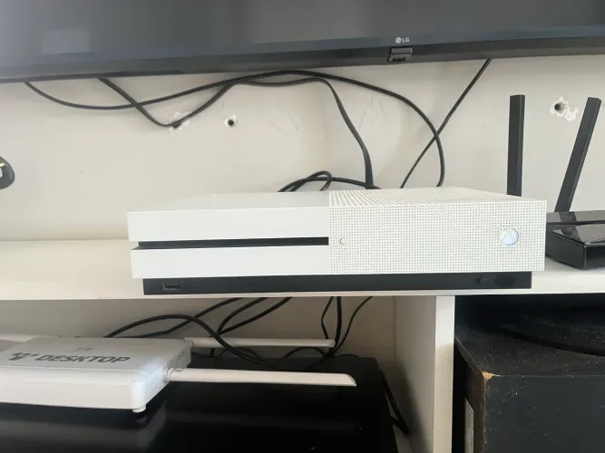 Xbox one S 1gb