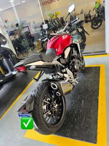 CB 1000R Honda | Moto Impecável