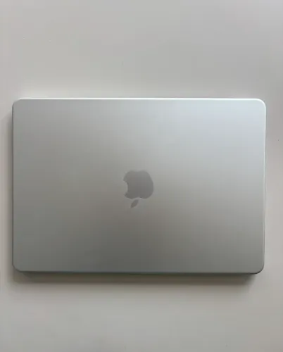Macbook Neo Prata 8GB
