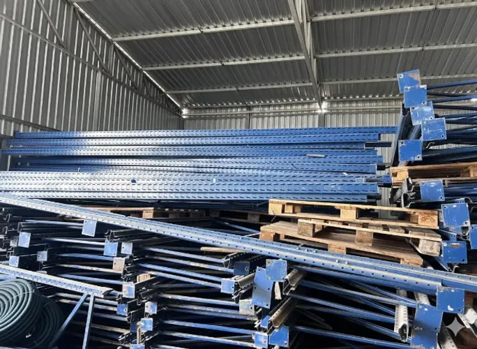  PORTA PALLET - MONTANTE 