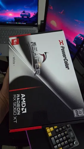 (Lacrada) RX 9060 XT 16GB Powercolor Reaper Branca 9060XT 16 GB White Radeon