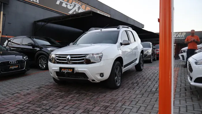 Renault Duster Dynamique 2.0 Hi-flex 16V Aut. 2015