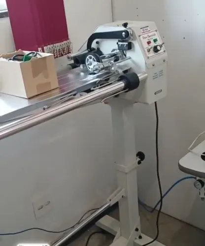 Máquina de cortar viés automática nova