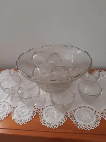 Poncheira Vidro Indonésia