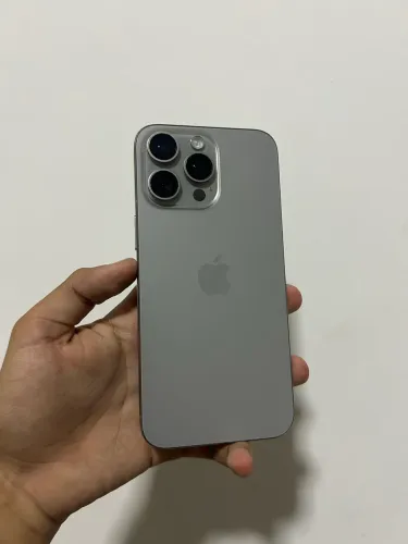 iPhone 15 pro Max 512gb bateria 79% todo original 