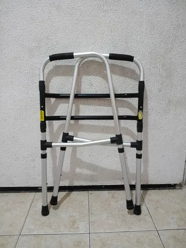 Andador de Idosos