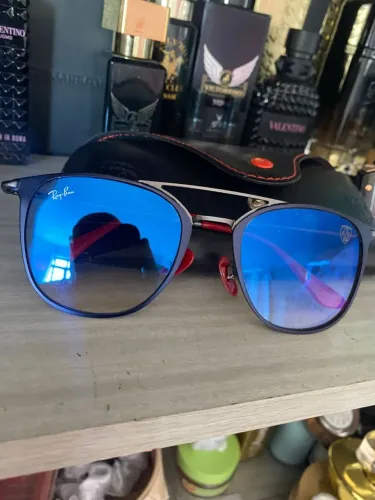 Rayban & Ferrari