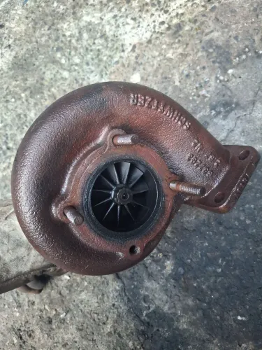 Turbinna do motor MWM 226 ou 229 (F1000 F4000) No estado