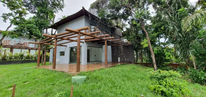 Oportunidade: Alto da Enseada, casas 3 Quartos, 2 suítes, em Praia do Forte, 136 m²