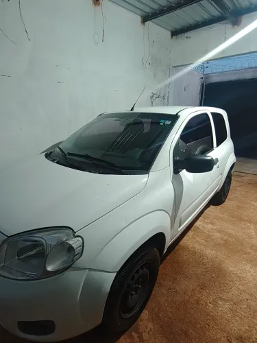 Fiat Uno Vivace 1.0 EVO Fire Flex 8V 3P 2013