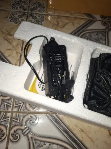 Roverboard com Bluetooth único dono <br>Carregando e uma bolsa