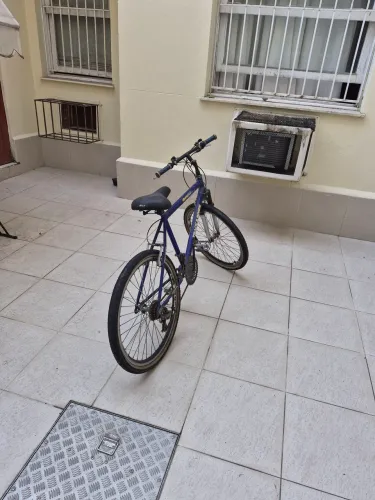 Bicicleta aro 26 com 21 marchas