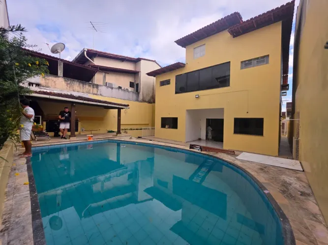 Casa p locação no condomínio (Encontro das águas)