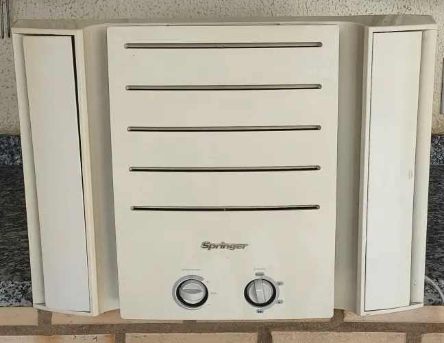 Ar-Condicionado Springer 9000 BTUs 127V - Gelando Perfeitamente | Testa na Hora + Entrego