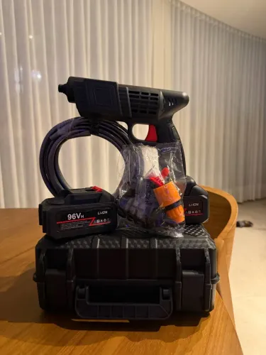 Lavadora de Alta Pressão Portátil 48V Sem Fio + 2 Baterias Recarregáveis