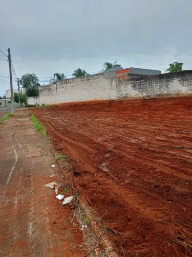 Terreno V4 à venda na Villa Zillo em Bauru SP, plano documentação em ordem
