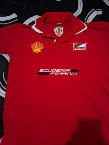 Camisa da ferrari 