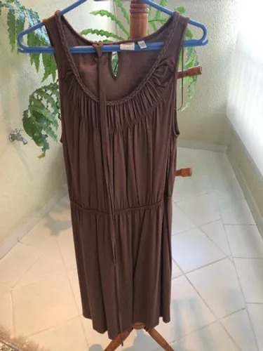 Vestido marrom tamanho G -