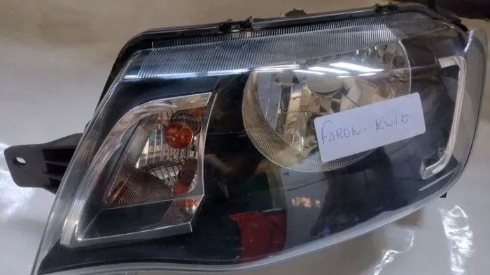 Farol Nissan kwid L.E