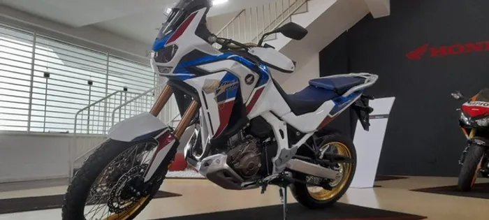 africa twin 2023 adv  sports  completa dct