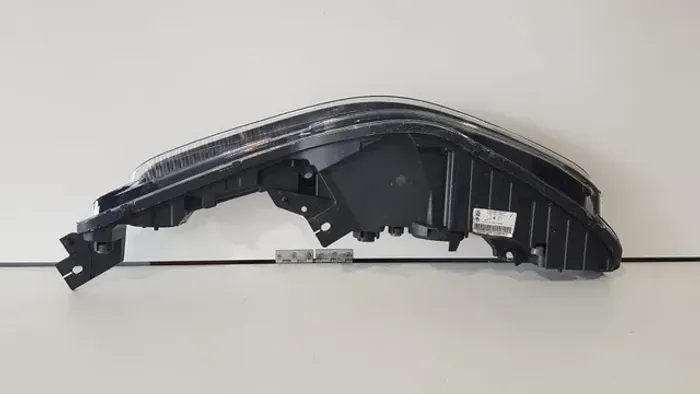 Farol Fiat Toro 2016 2017 2018 2019 2020 Superior Direito BG870