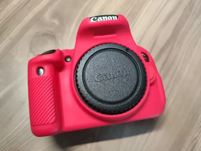 Kit Completo Canon T5i + Lente 18-135mm + Acessórios - Único Dono, Impecável!