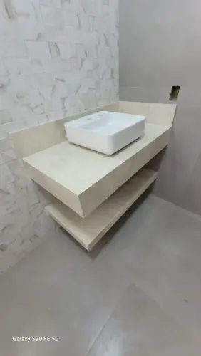 Bancada de porcelanato para banheiro