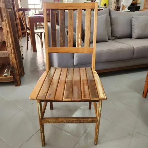 Cadeira De Madeira Rústica
